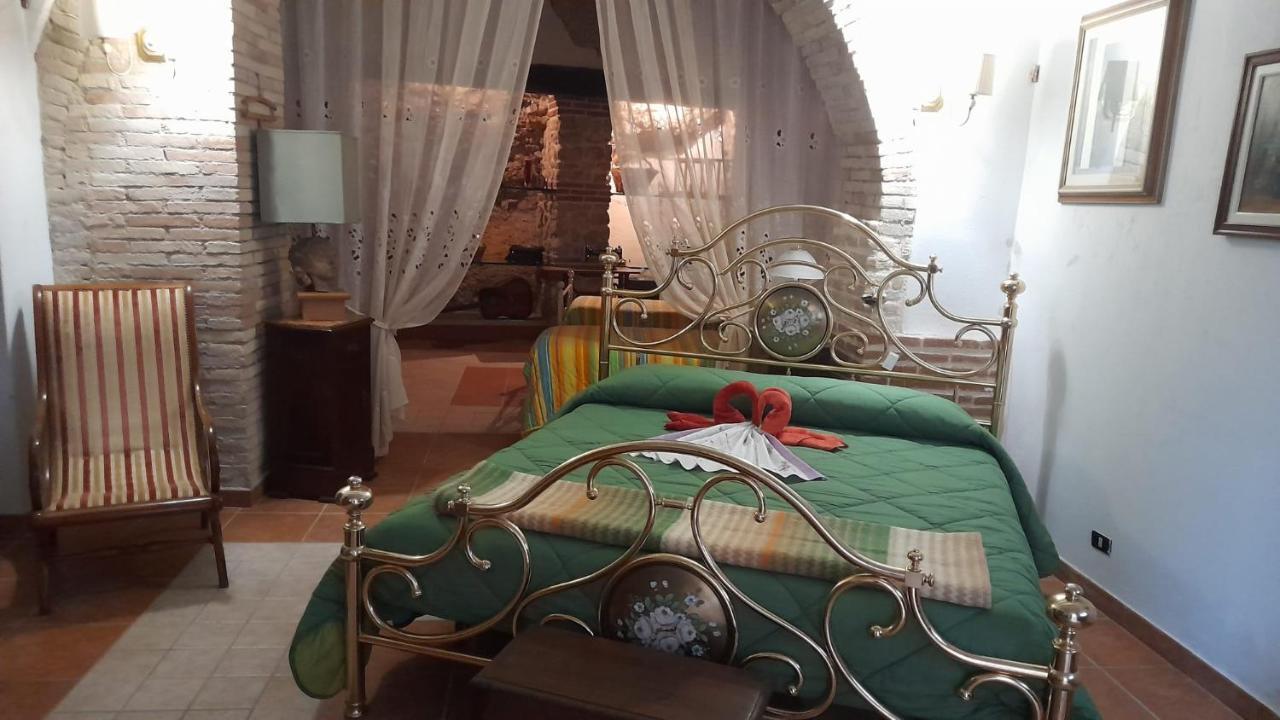 Al Cantinone Toffia Bagian luar foto