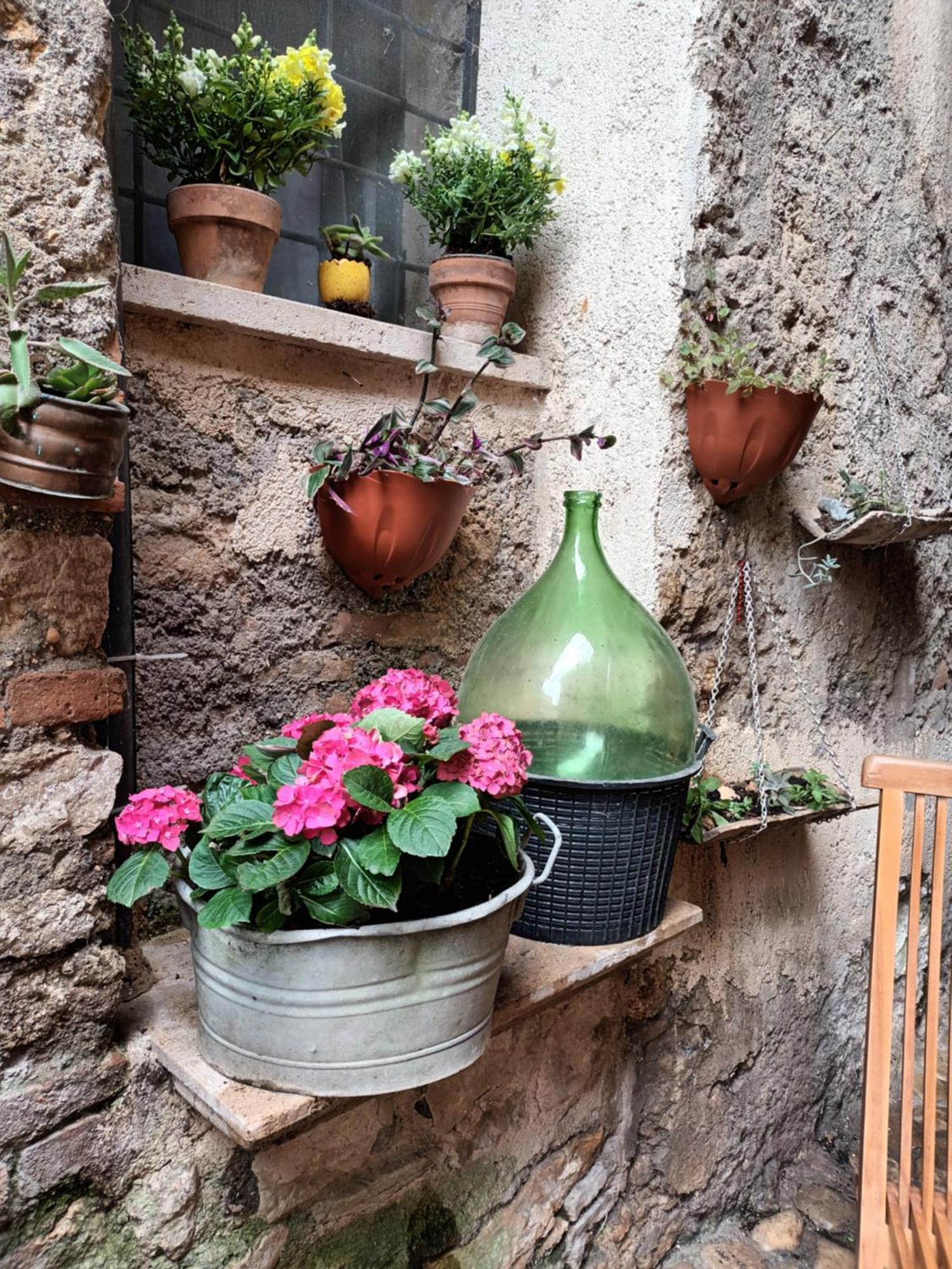 Al Cantinone Toffia Bagian luar foto